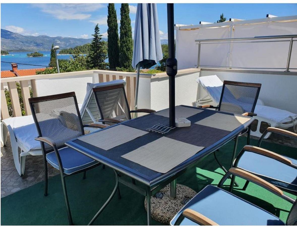 Apartments Elli Korcula Town Bagian luar foto